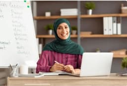 صورة المعلمة ولاء عبد الرحيم